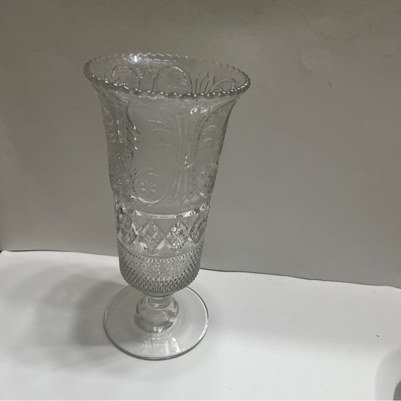 Duncan and Miller Sandwich Clear Glass Vase - Picture 3 of 12